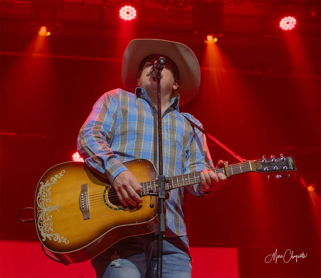 Spectacle d'Alan Jackson Experience à la Salle Kingsey