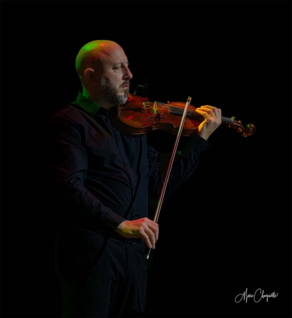 Spectacle Nostalgia Noël de Marc Hervieux à la Salle Kingsey