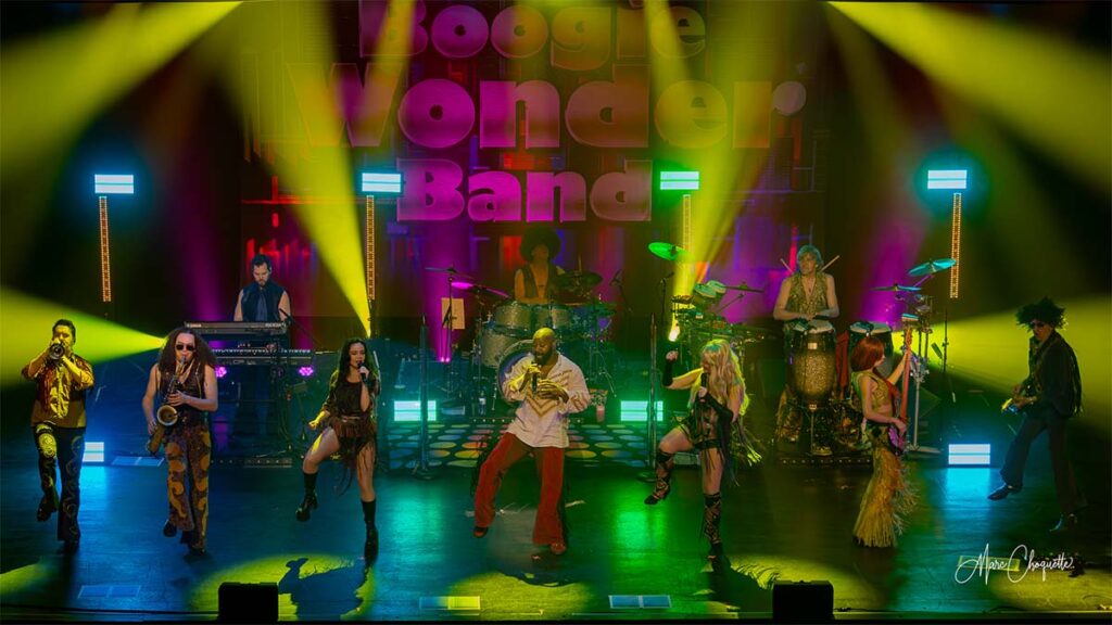 Spectacle de Boogie Wonder Band à la Salle Kingsey