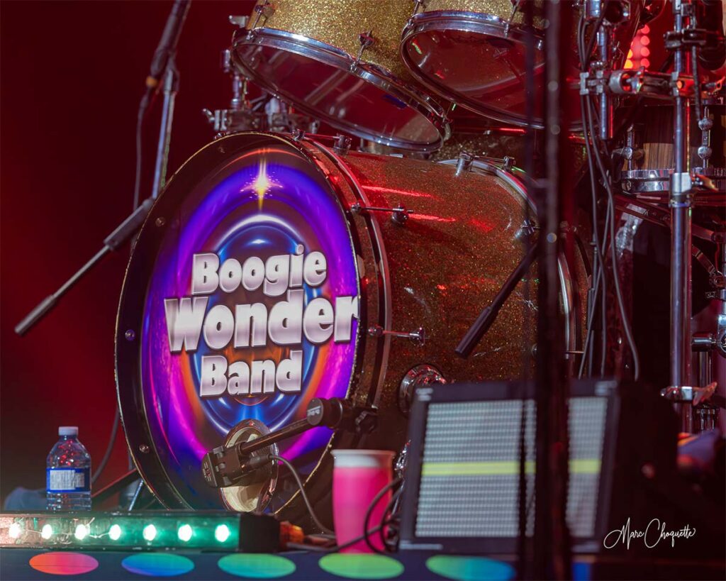 Spectacle de Boogie Wonder Band à la Salle Kingsey