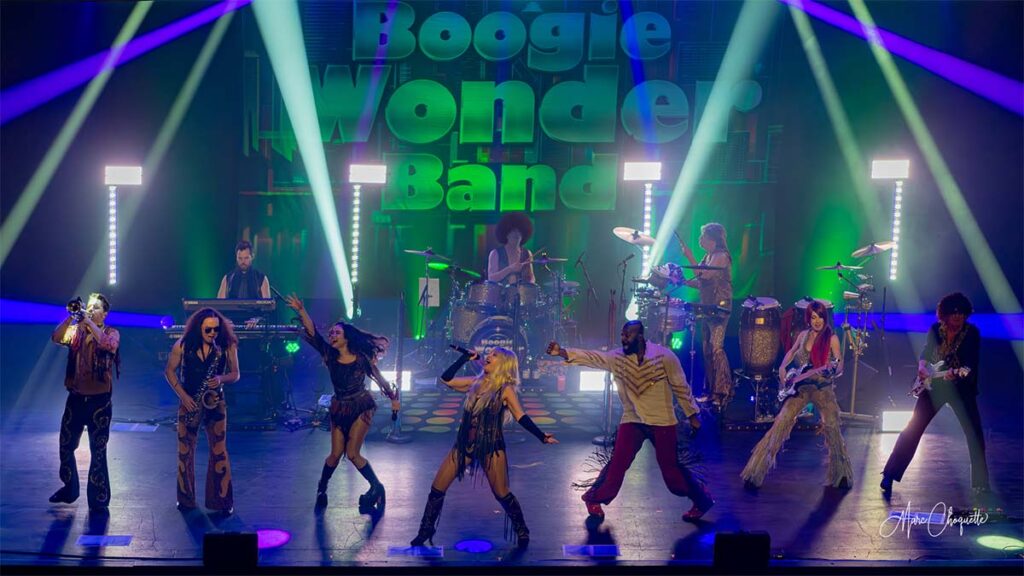 Spectacle de Boogie Wonder Band à la Salle Kingsey