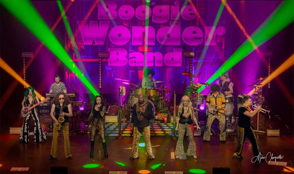 Spectacle de Boogie Wonder Band à la Salle Kingsey