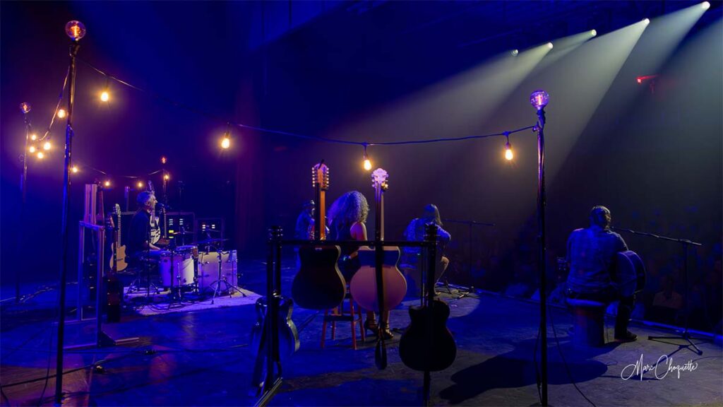 Spectacle de Guitar Story à la Salle Kingsey