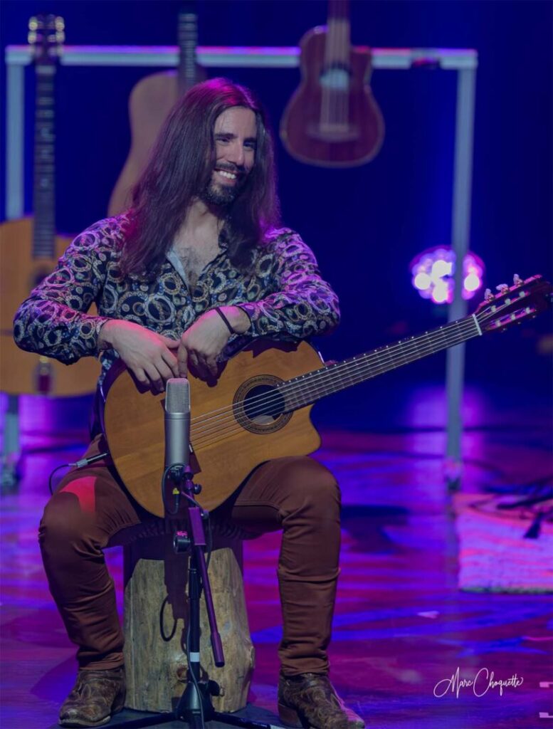 Spectacle de Guitar Story à la Salle Kingsey