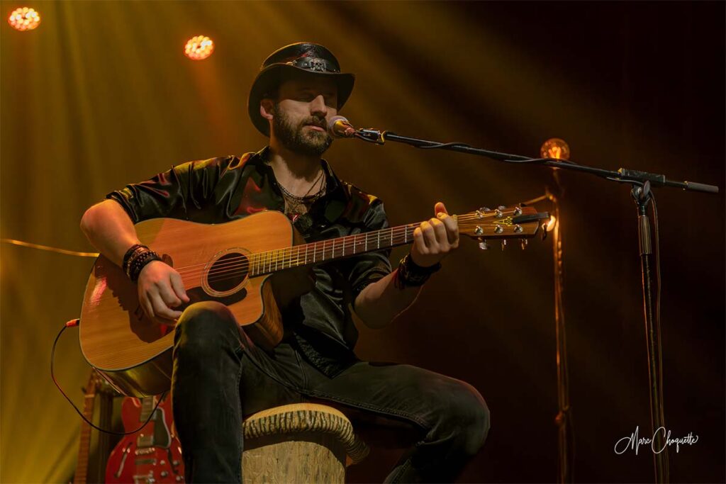 Spectacle de Guitar Story à la Salle Kingsey
