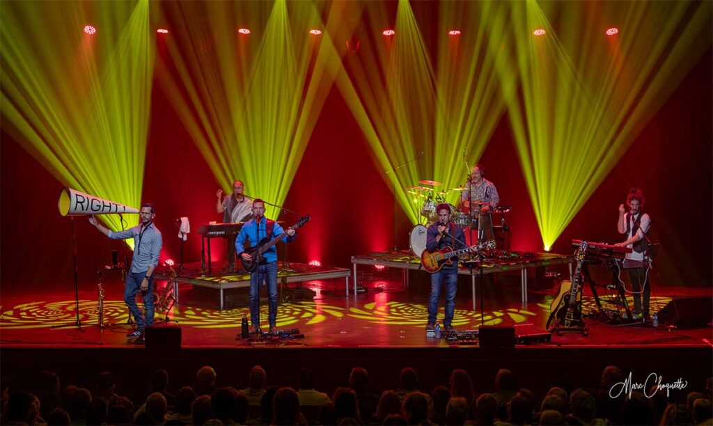 Spectacle de Tramp of the Century à la Salle Kingsey