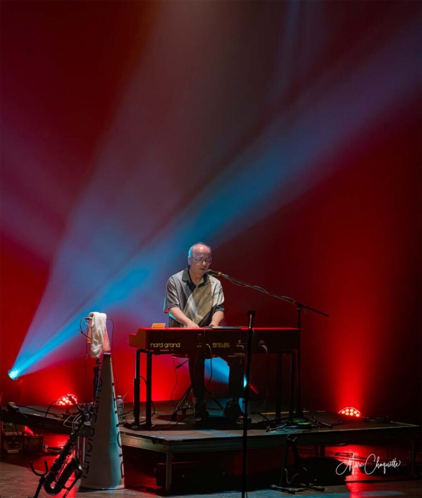 Spectacle de Tramp of the Century à la Salle Kingsey