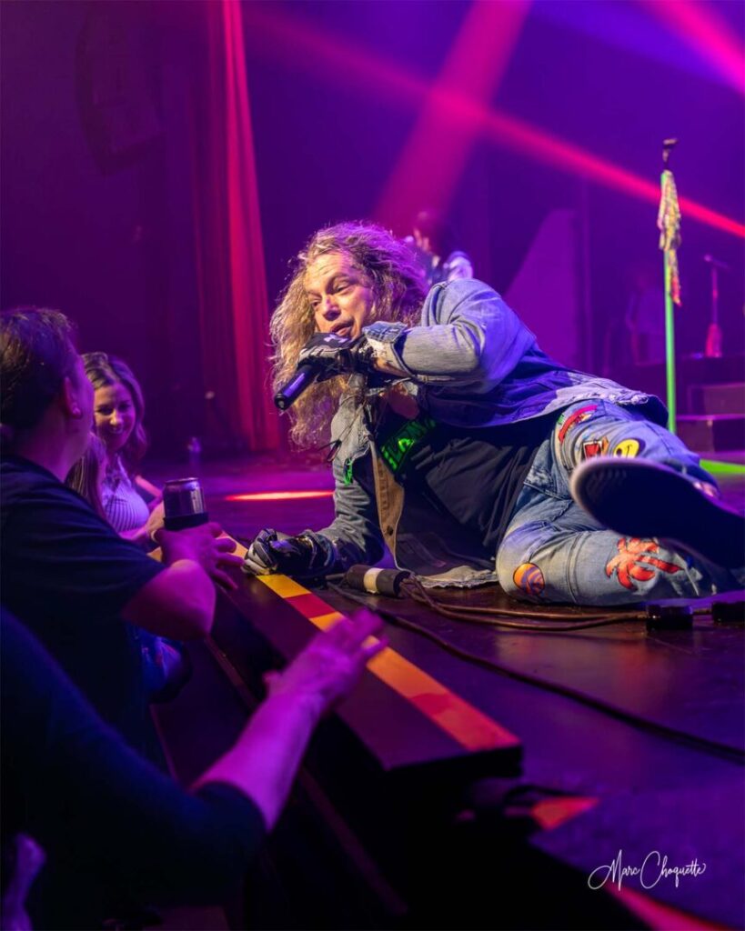 Spectacle de Glam Rock à la Salle Kingsey