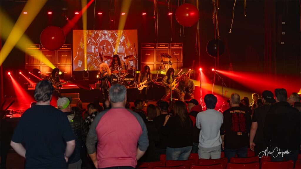 Spectacle de Glam Rock à la Salle Kingsey