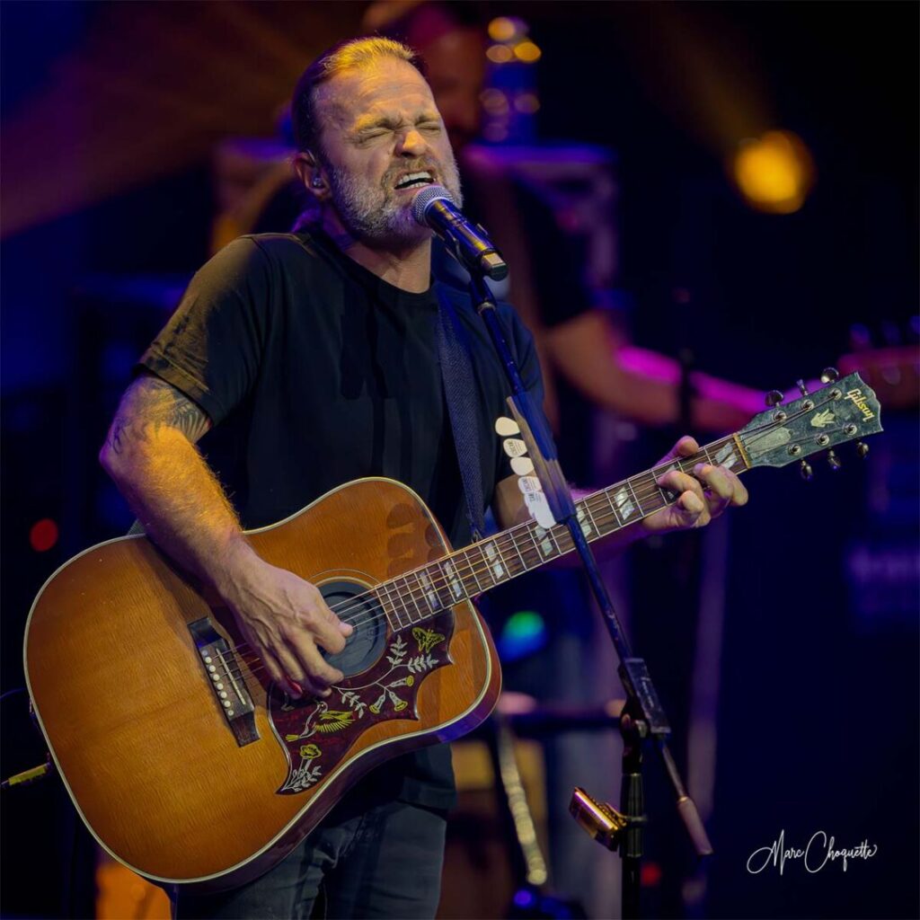 Spectacle de La Chicane à la Salle Kingsey