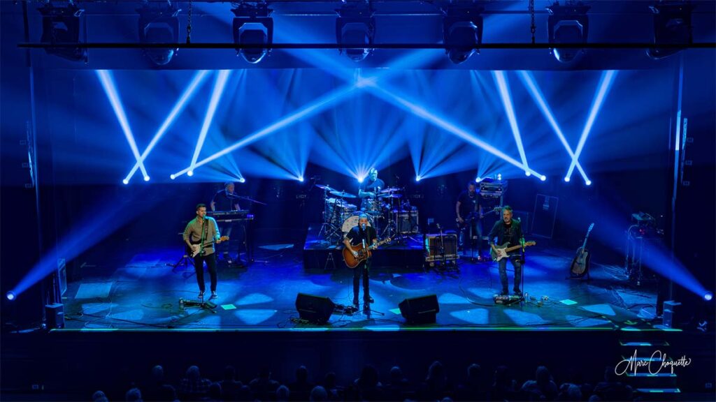 Spectacle de La Chicane à la Salle Kingsey