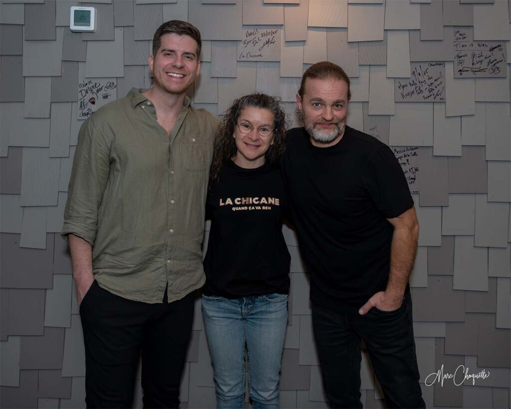 Photo avec membres de La Chicane