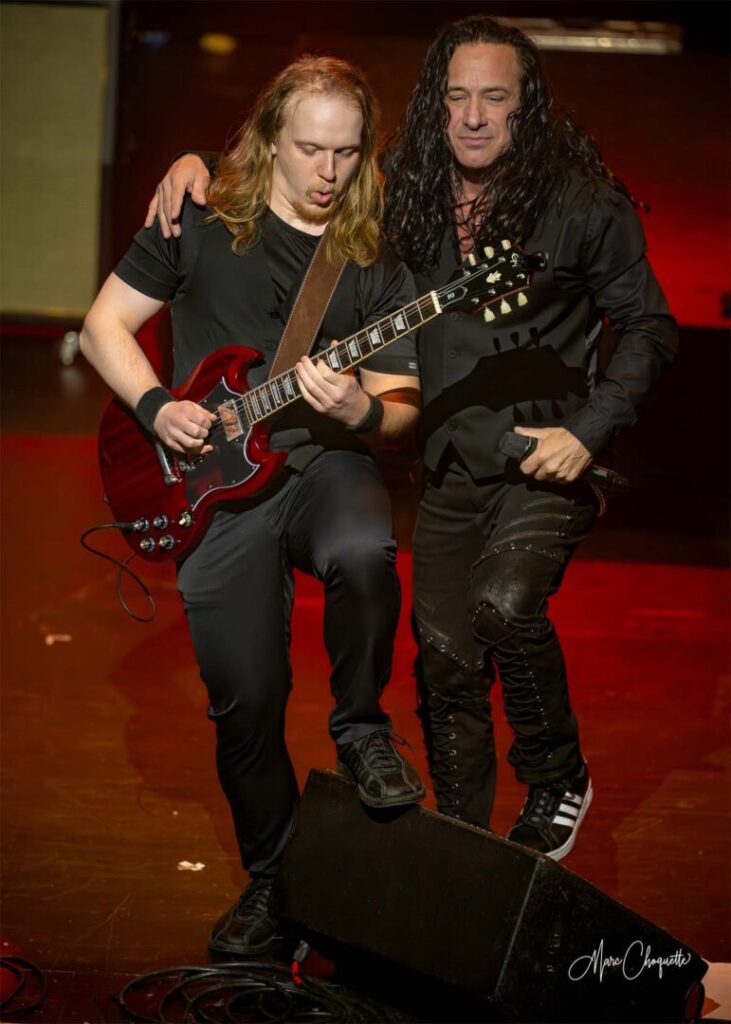 Spectacle de UNDERCOVER Legends of Rock à la Salle Kingsey